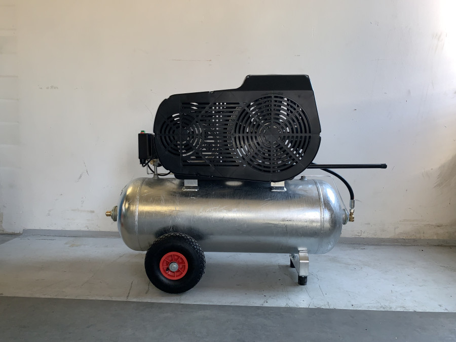 GIEB - Kompressor 600/90-11-D-fahrbar 3,0 KW / 400 V - Kessel VERZINKT